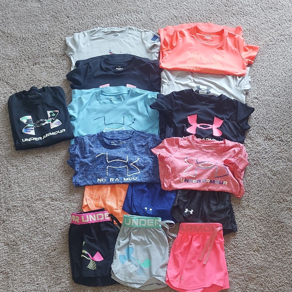 Under Armour Activewear Set in Black, Blue, Pink, and Gray